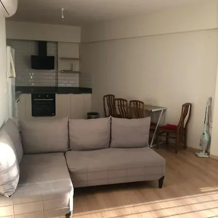 In Center, Walking Distance To Everywhere Apartamento Kusadası