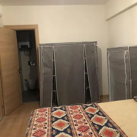 Апартаменты In Center, Walking Distance To Everywhere *